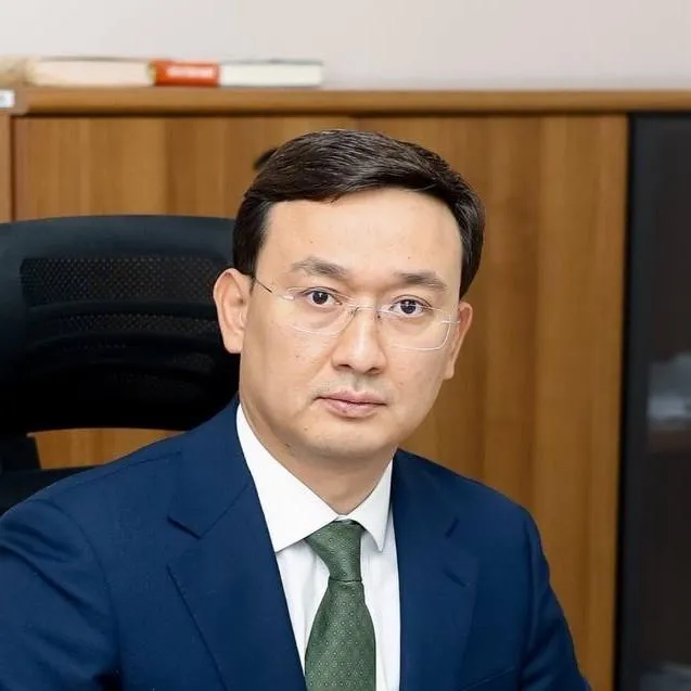 В Атырау с третьей попытки начался суд по делу о хищении 6 миллиардов тенге