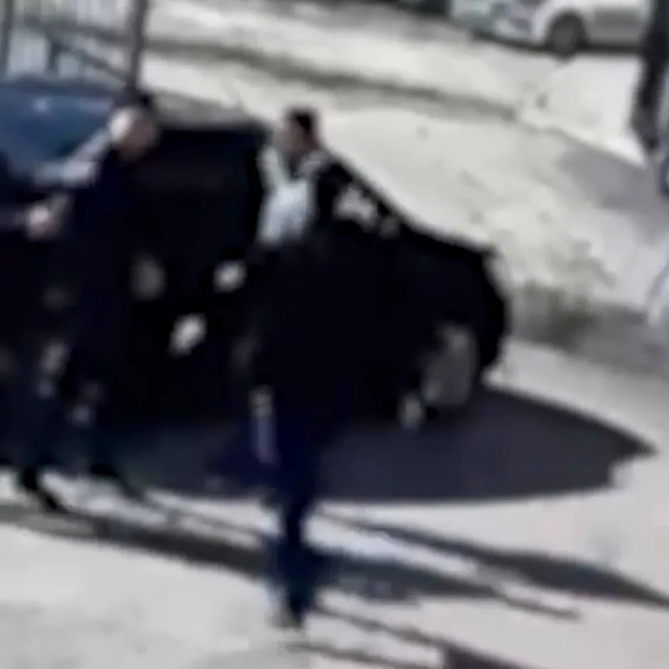 Астанада мектеп аумағындағы жанжал тоқтатылып, қатысушылар жауапкершілікке тартылды 🚔