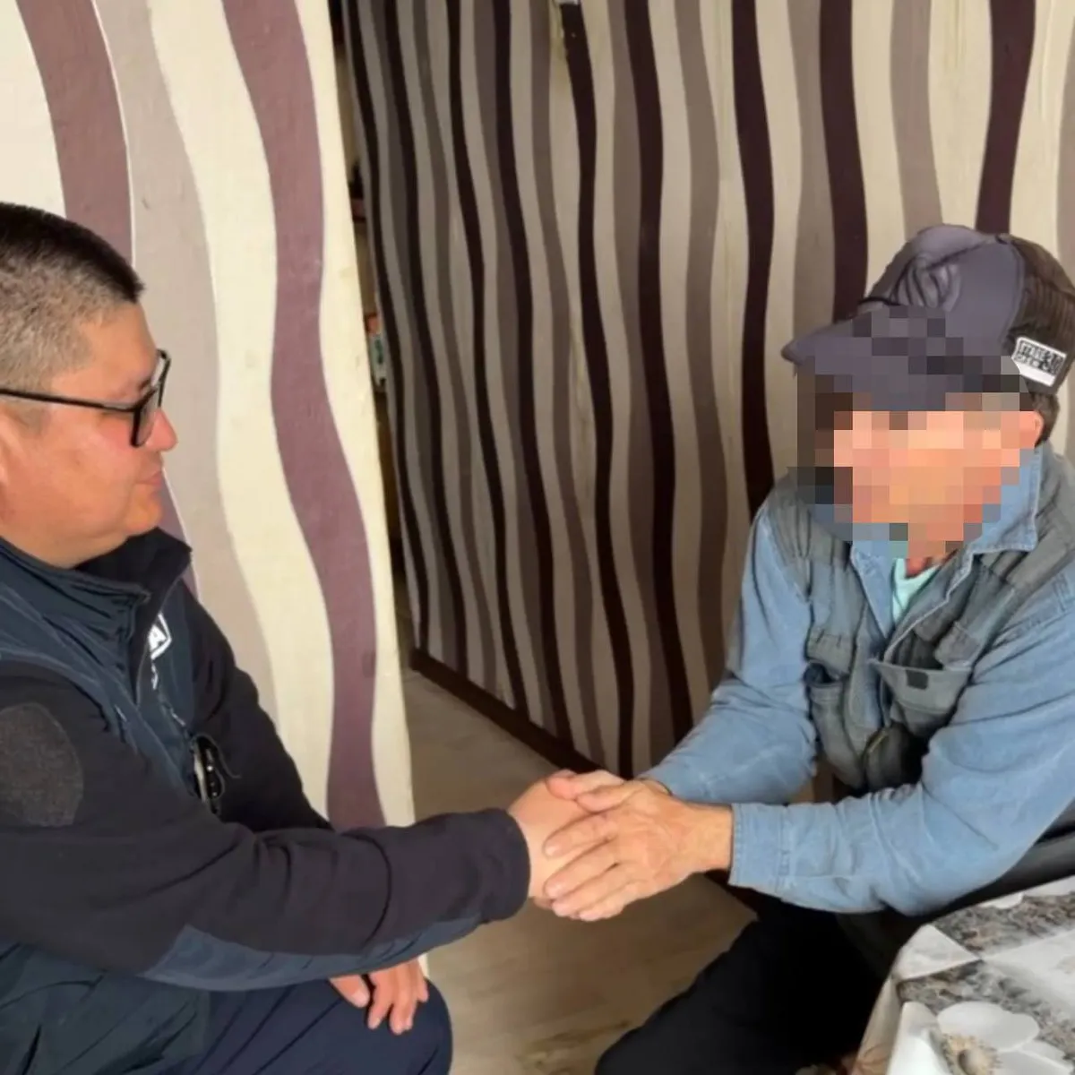 Участковый инспектор спас мужчину от отравления угарным газом в Костанайской области